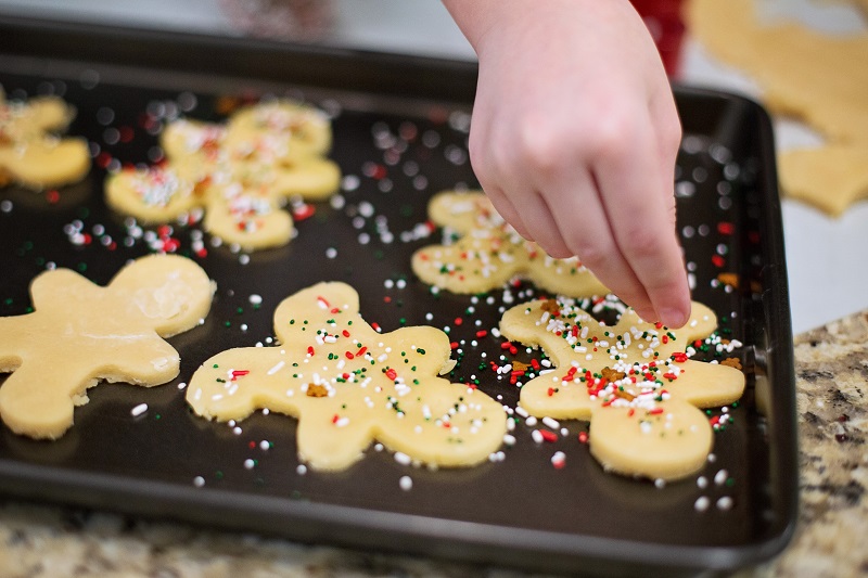 Decorating your home for the holidays is one thing but nothing can replace the scents and tastes of fun holiday recipes for the family.