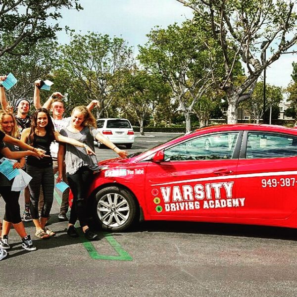 Tips For Parking Between Two Cars In A Parking Lot Varsity Driving